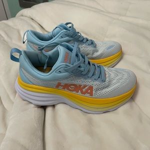 Hoka Shoes/ Women’s 7.5